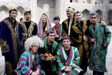 Откуда взялись узбеки в Казахстане и как к ним относятся?