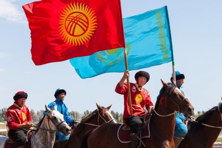 Являются ли казахи и киргизы братскими народами?