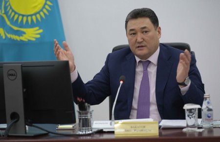 Бакауов, чудеса Казахстанской свободы слова.