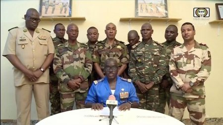 Нигер әскерилері президент Мұхамед Базумның биліктен кеткенін жариялады