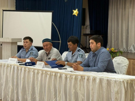 Объединяя усилия ради безопасности: встреча с родителями и педагогами в Курсайском микрорайоне