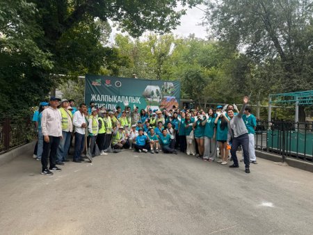 Шымкентте «Таза Қазақстан» акциясы аясында жалпықалалық сенбілік өтті: бір күнде 172 тонна қоқыс шығарылды