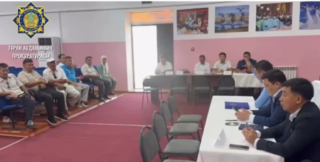 «Заң мен Тәртіп»: Шымкент қаласында тұрғындармен ашық кездесу өтті