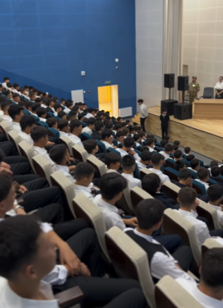 149 «Келешек» мектебінде ұл балалармен арнайы жиналыс өтті