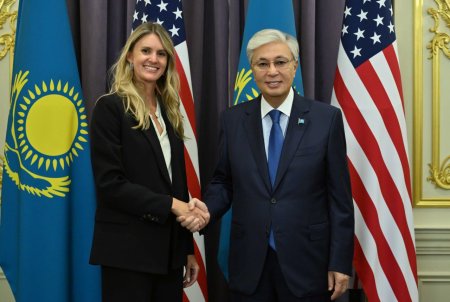 Президент Смитсон институтының басшылығымен кездесті