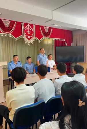 Шымкенттегі №133 мектепте интернет алаяқтық пен құқықбұзушылықтың алдын алу бойынша түсіндіру жұмыстары жүргізілді