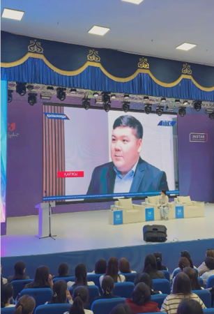 В Отырарском колледже состоялась встреча с молодежью по вопросам ответственности и актуальных проблем