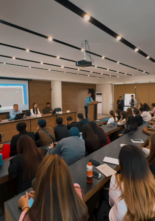 «Саналы таңдау – жарқын болашақ» тақырыбында жастармен кездесу өтті