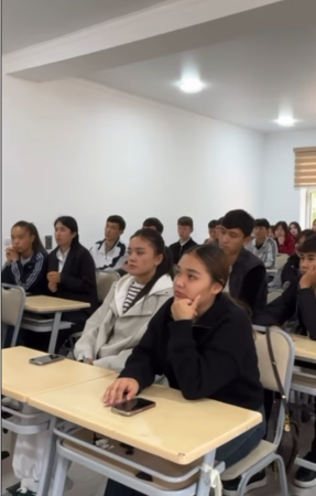 Отырар колледжі мен Шымкент медресе колледжінде жастарға арналған «Қауіпсіз өмір – өзіңнен басталады» атты кездесу өтті