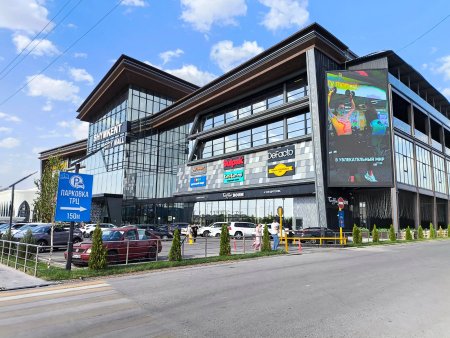 ЕЛДЕ «REPUBLIC DAY» АКЦИЯСЫ БАСТАЛДЫ: РЕСПУБЛИКА КҮНІНЕ ОРАЙ МЫҢДАҒАН ТАУАРҒА ЖЕҢІЛДІКТЕР