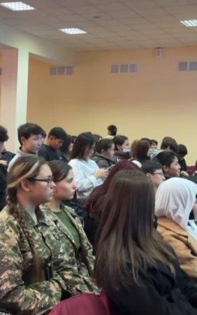 Инновациялық-технологиялық колледжінде «Құмарлықтың құрбаны болма!» тақырыбында ақпараттық кездесу өтті