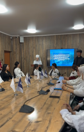 «Зорлық-зомбылықсыз 16 күн» республикалық акциясы аясында аудан жастары мен ақ жаулықты әжелердің қатысуымен дөңгелек үстел өтті