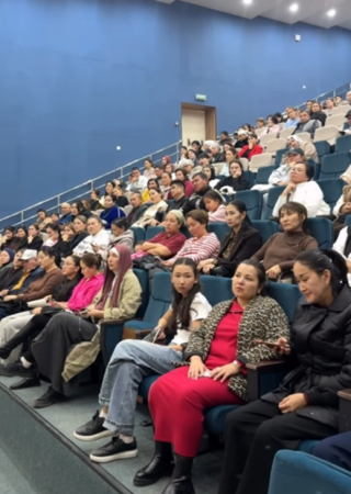 Шымкент қаласының Қаратау ауданында №145 мектепте кездесу өтті