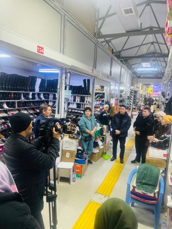 Шымкенттегі «Алаш» базарында жаңа Конституция жобасы түсіндірілді