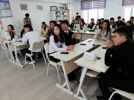 «Ұлт болашағы – еңбек»: Шымкенттегі «Отырар» колледжінде жастар акциясы өтті