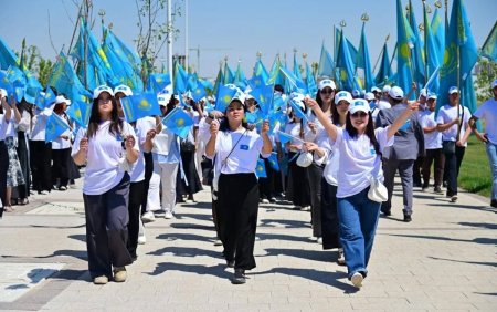 ТОҚАЕВ ЕЛ ЖАСТАРЫНА: «СІЗДЕРГЕ ОТАНЫМЫЗДЫҢ ТАҒДЫРЫНА ҚАТЫСЫҢЫЗ БАР ЕКЕНІН БІЛДІРЕТІН ОРАЙЛЫ МҮМКІНДІК БЕРІЛДІ»