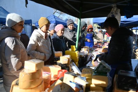 Қолжетімді баға, сапалы өнім: Шымкенттегі сенбілік жәрмеңкелер өтуде