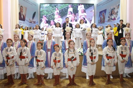 Шымкентте Ұлттық кітап күніне орай үздік оқушылар марапатталды