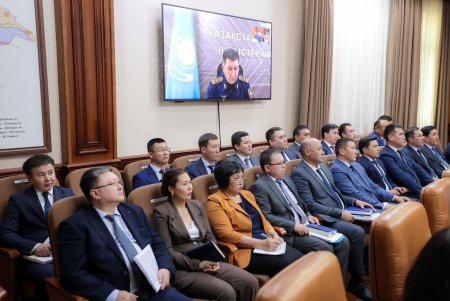 В АКИМАТЕ ШЫМКЕНТА РАССМОТРЕЛИ МЕРЫ ПО ПРОФИЛАКТИКЕ ПРАВОНАРУШЕНИЙ И ПРОТИВОДЕЙСТВИЮ НАРКОМАНИИ