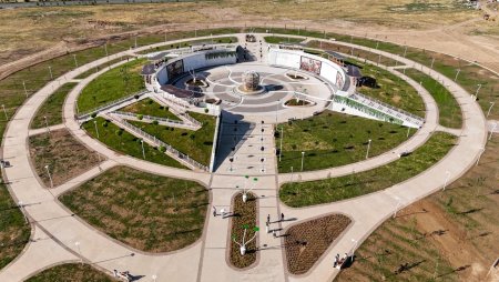 ҚАЛА КҮНІ: SHYMKENT CITY ШАҒЫНАУДАНЫНДА ЖАҢА САЯБАҚ АШЫЛДЫ