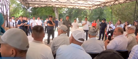 Мартөбе тұрғындары акимге наразылығын жеткізді: су, аурухана және автобус мәселелері күн тәртібінде