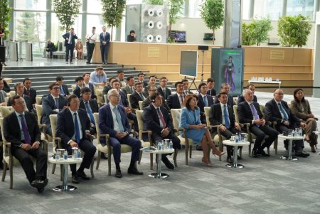 ҚАЗАҚСТАНДА МЕМЛЕКЕТТІК ОРГАНДАРДЫҢ БАСШЫЛАРЫ МЕН ӘКІМДЕРГЕ АРНАЛҒАН ЖАСАНДЫ ИНТЕЛЛЕКТ БОЙЫНША СТРАТЕГИЯЛЫҚ СЕМИНАР ӨТТІ