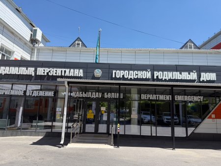 Ұлттық домбыра күні Шымкентте дүниеге келген сәбилерге құрмет көрсетілді