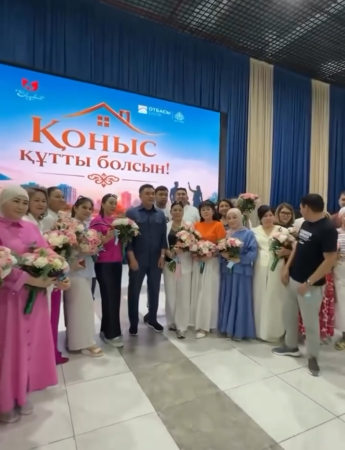 Шымкентте тұрғын үй саясаты жаңа серпін алды: 30 отбасы жаңа баспанаға ие болды