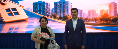 Шымкентте тағы 30 отбасы өз үйінің кілтін алды: мемлекеттік бағдарлама мыңдаған қазақстандықтардың арманын жүзеге асырады