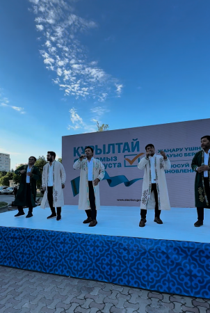 Шымкенттегі сайлау учаскелерінде музыкалық сүйемелдеу ұйымдастырылды