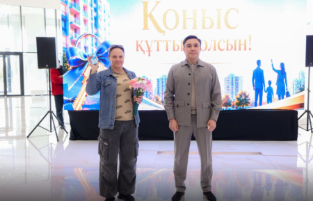 Шымкентте 30 отбасы баспанаға ие болды: Әлеуметтік тұрғын үй бағдарламасы жемісін беруде